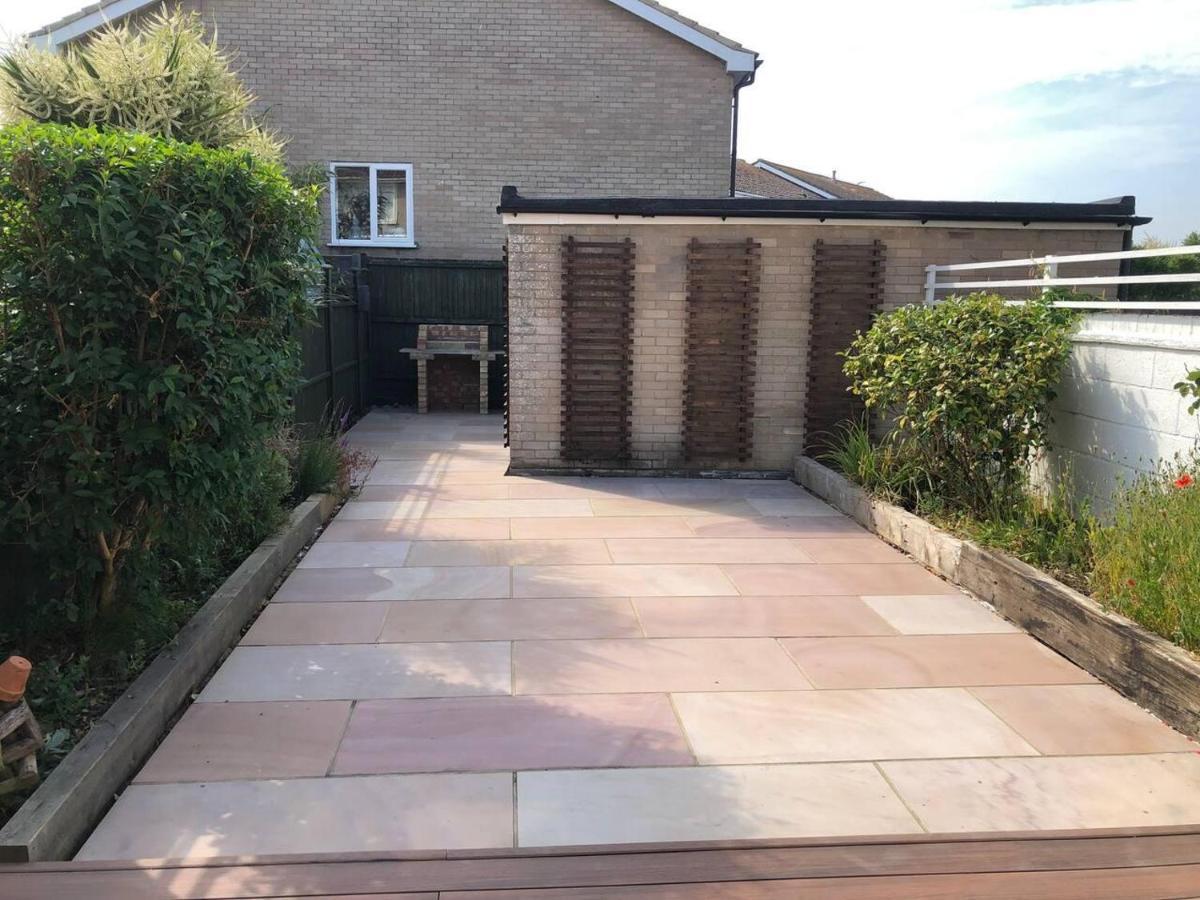 Luxury House In Camber Is 2min Walk !! Holiday home