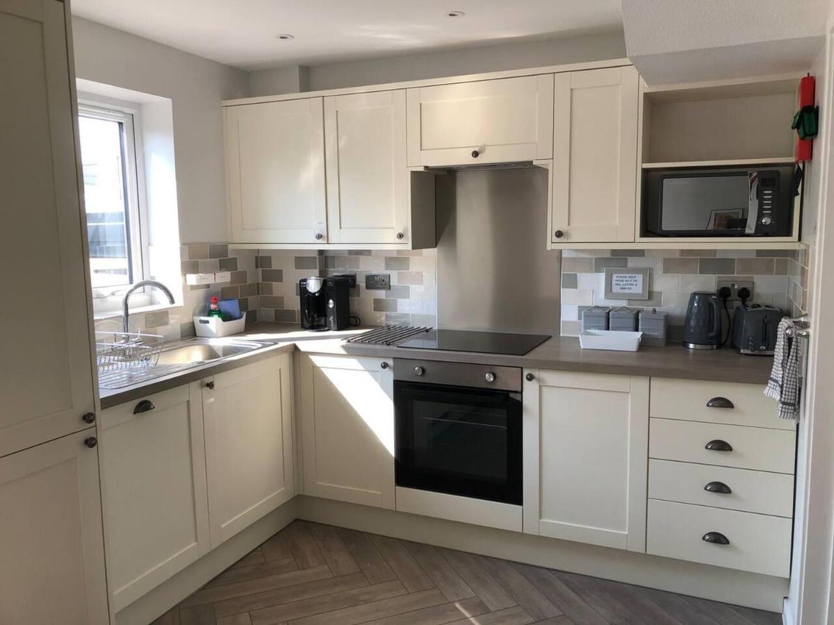 Luxury House In Camber Is 2min Walk !! Holiday home